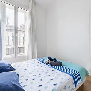 Charming Bright And Equipped Appartement